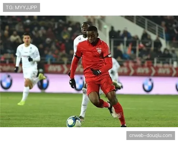 亚眠0-3摩纳哥，主队遭遇四连败逼近降级区